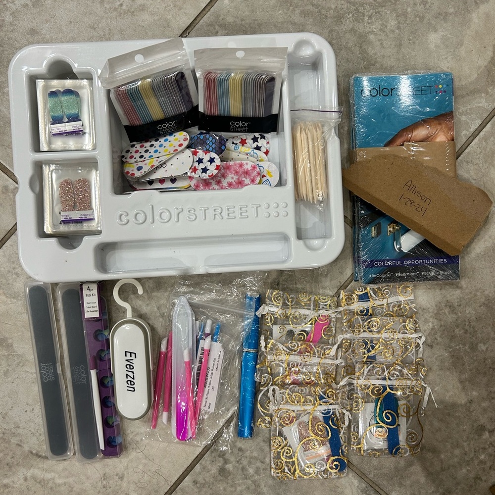 Color street stylist lot